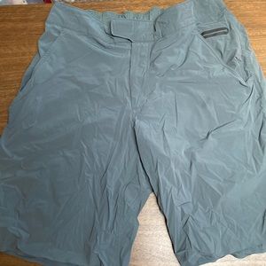 Mens Lululemon Size XL Light Green Athletic Shorts